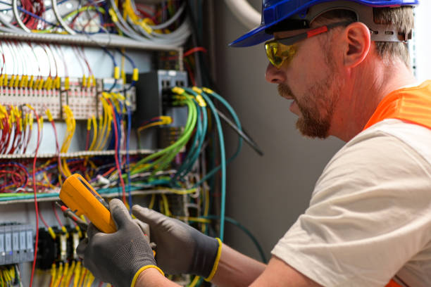 Best Emergency Electrician Near Me  in Bowling Green, FL